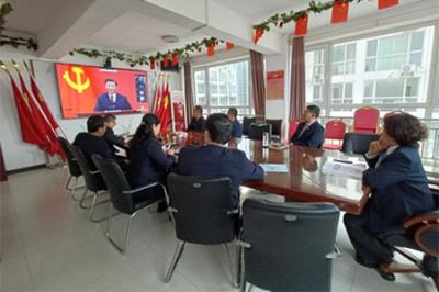 新隆基黨支部開展《中國共產(chǎn)黨章程》專題學習活動